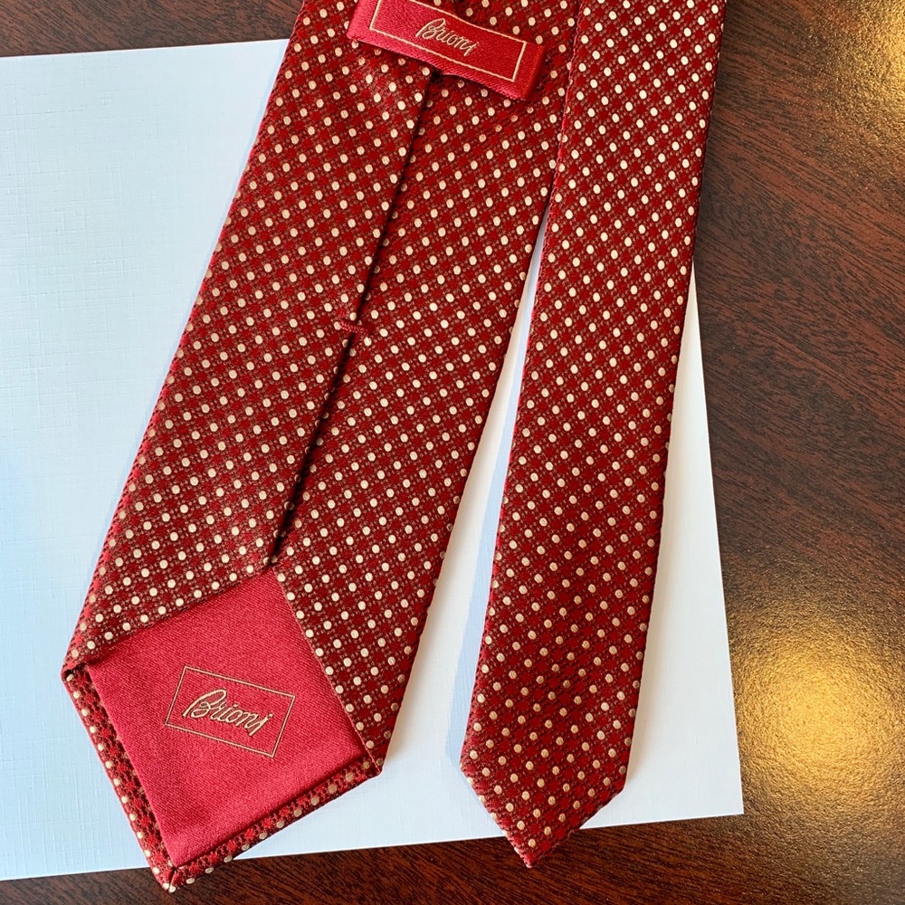 NWOT Brioni tie